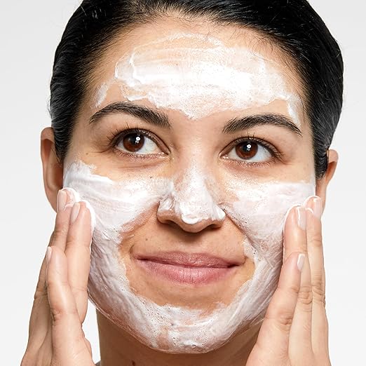 Clinique - All About Clean Rinse-Off Foaming Cleanser (Original) ©